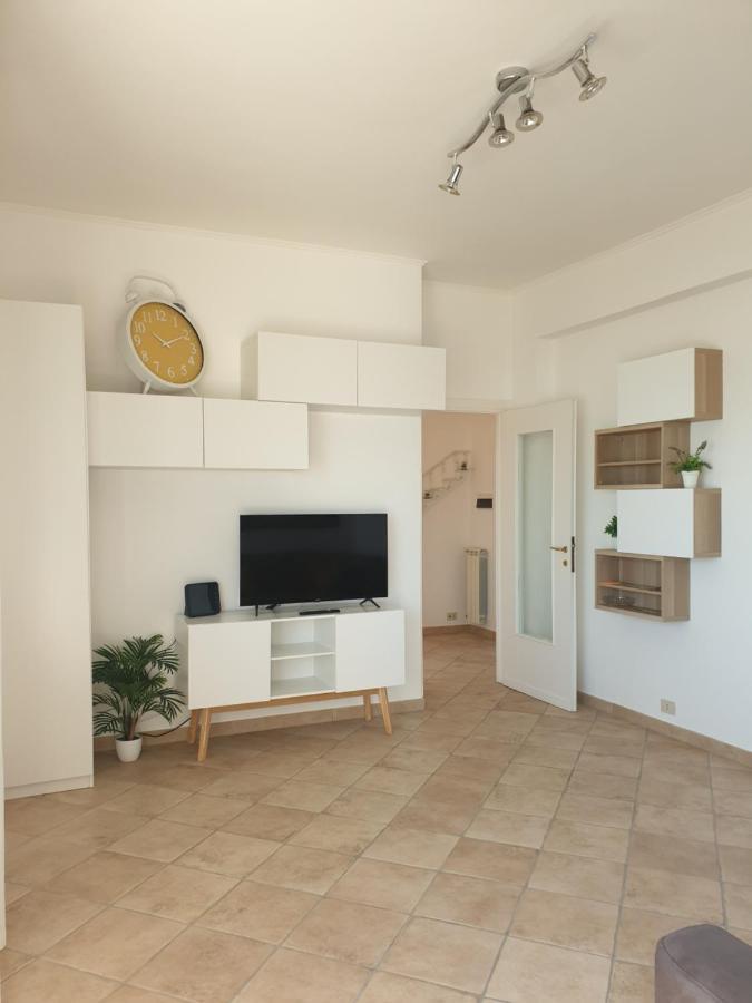 Il Mare Di Roma Apartment ลิโด ดิ ออสเตีย ภายนอก รูปภาพ